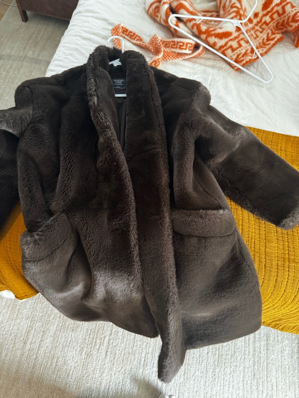 Abercrombie & Fitch Plush Teddy Jacket in Dark Brown